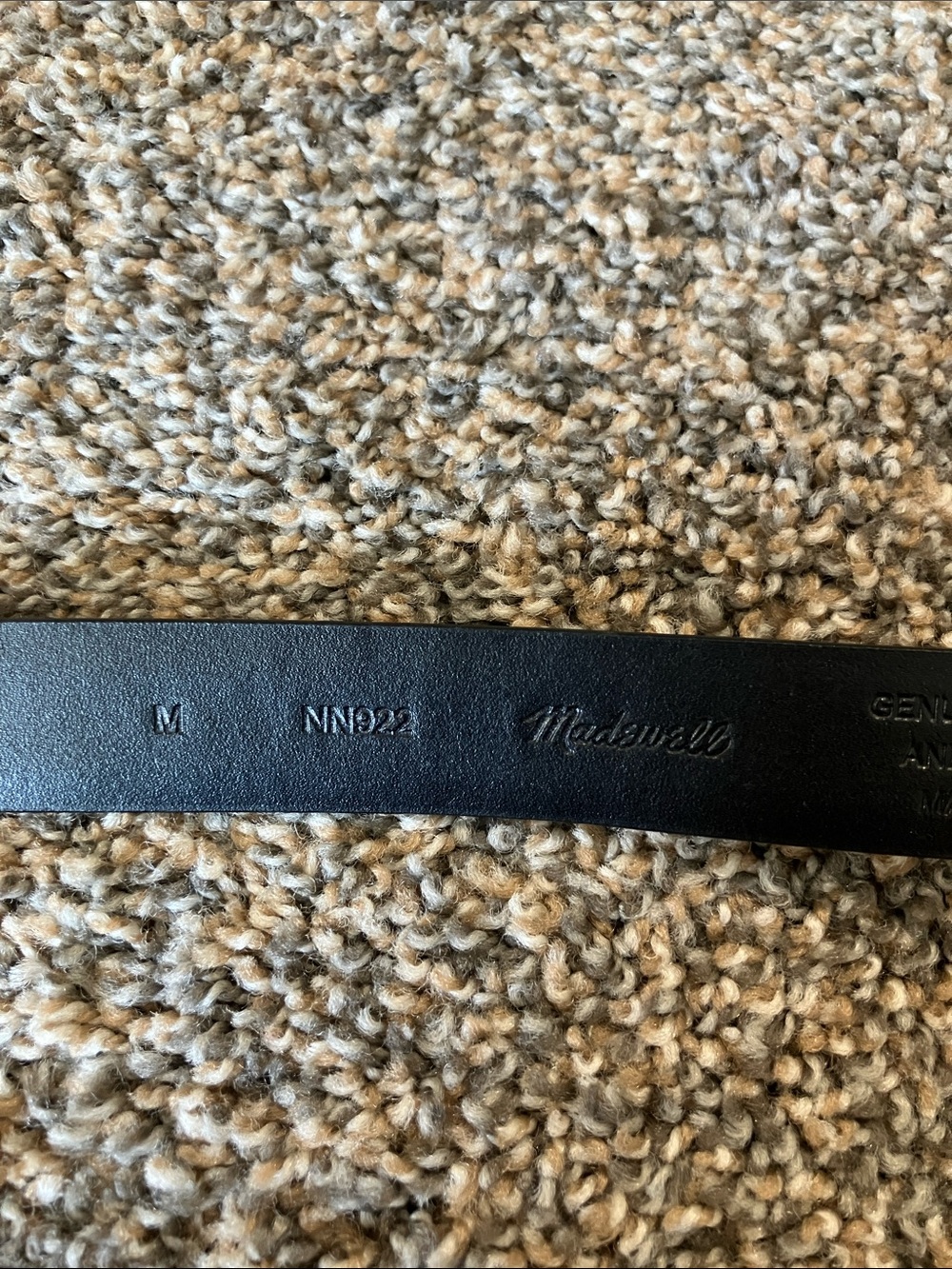 Madewell Black Leather Belt with Gold Hardware - Picture 3 of 5